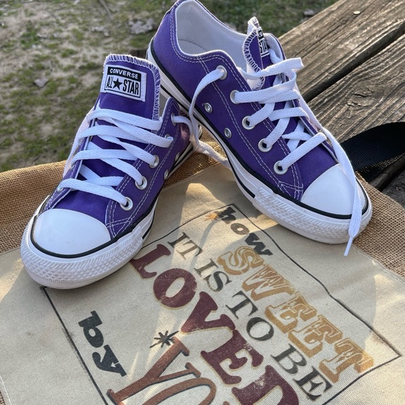 Converse Chuck Taylor All Star Low Top Purple M-4 W-6 Pre-Owned Unisex Sneaker - Picture 2 of 8